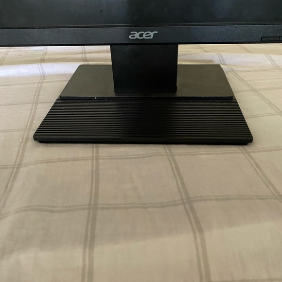 PC screen - Picture 2 of 5